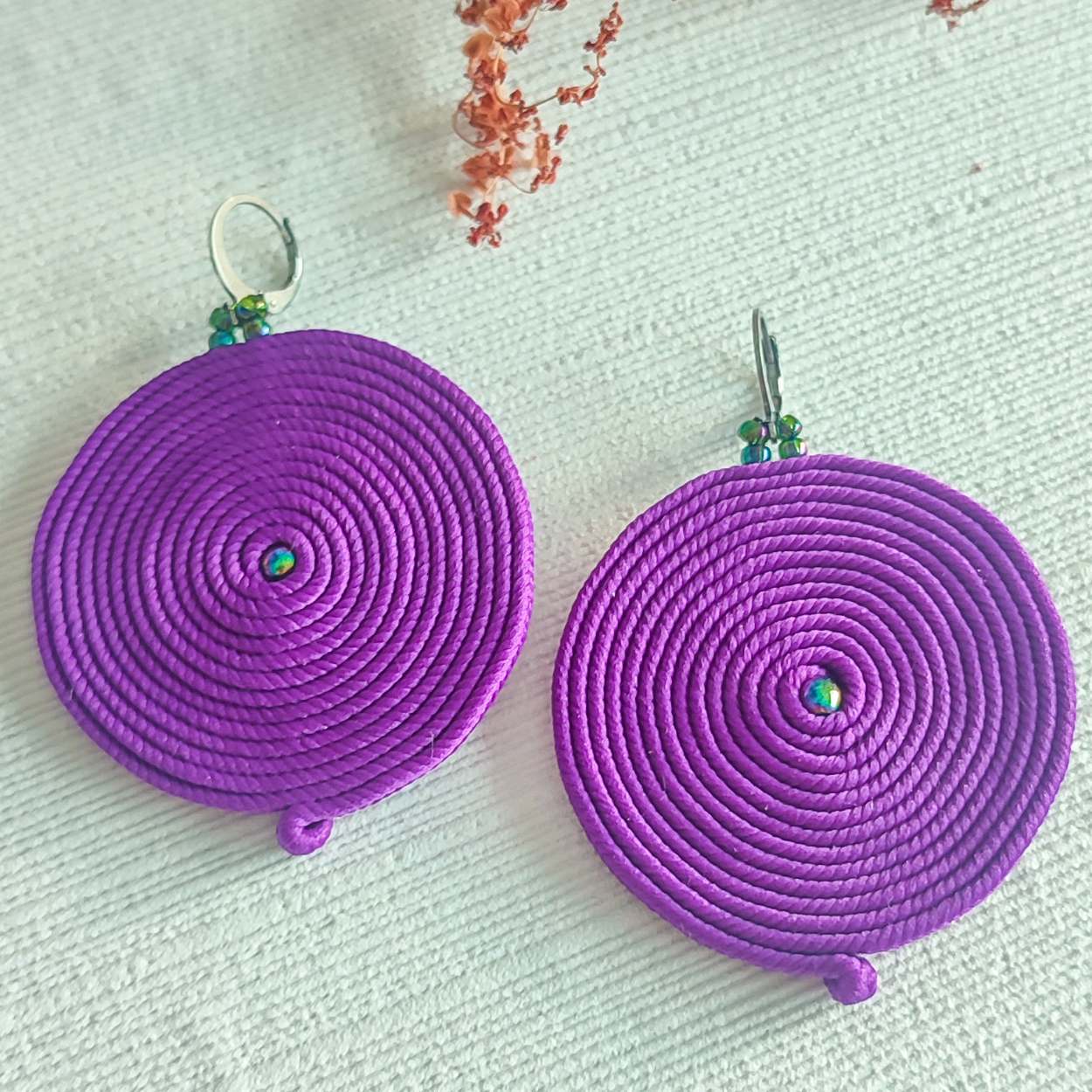 Kolczyki fioletowe koła lekkie - obrazek 4