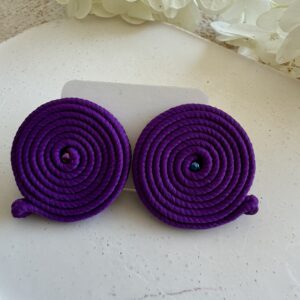 małe kolczyki fioletowe koła