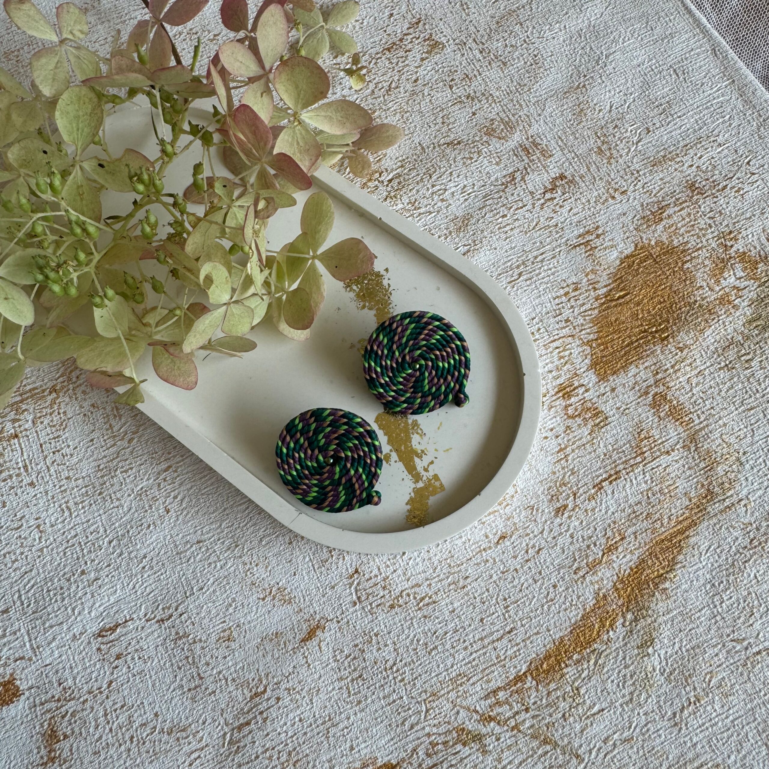 Kolczyki mozaika zieleń z fioletem koła - obrazek 5