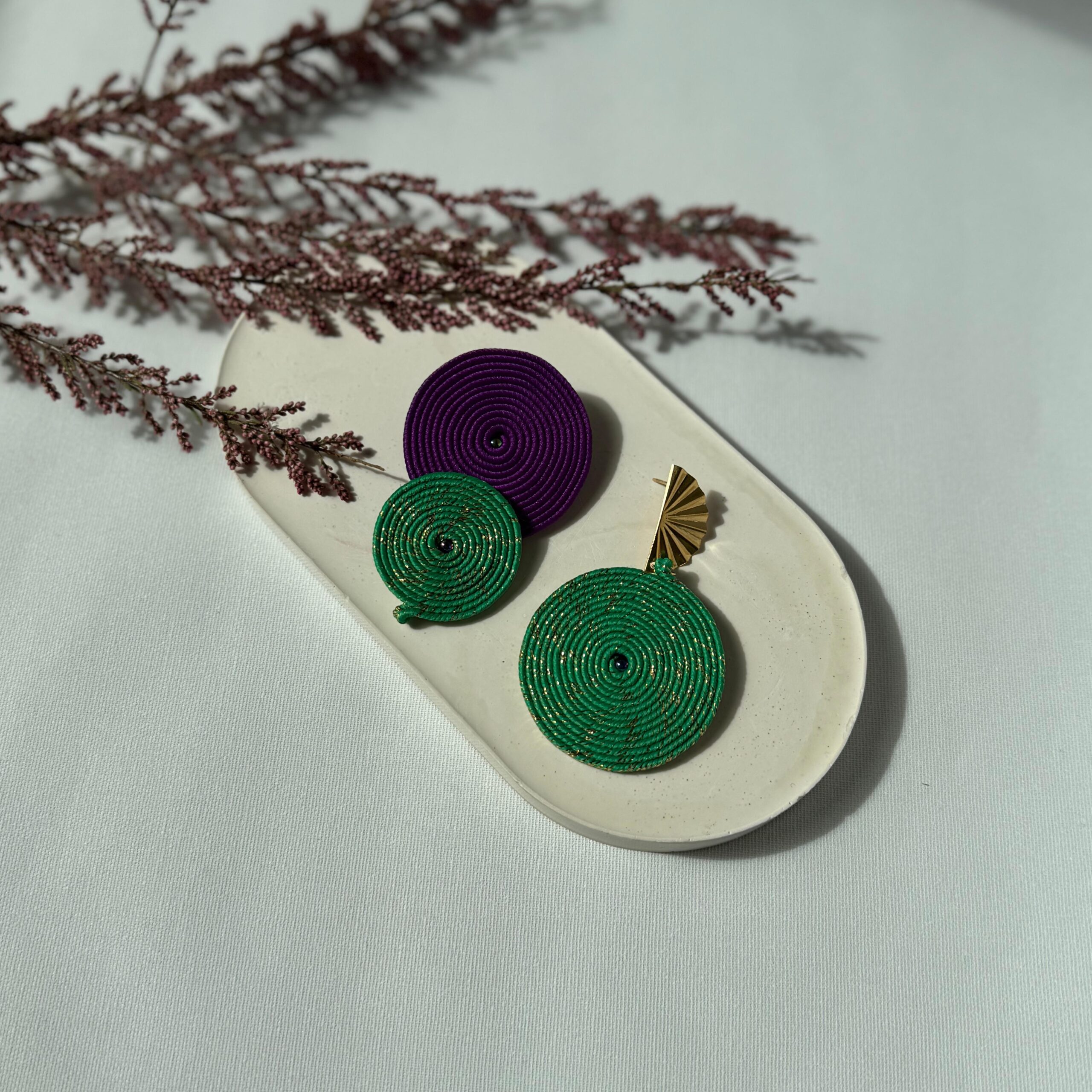 Kolczyki asymetryczne zieleń i fiolet - obrazek 5
